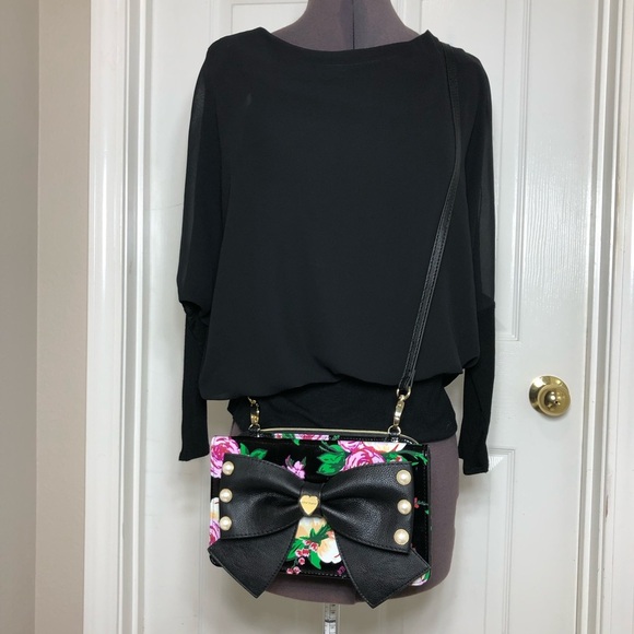 Betsey Johnson Faux Leather Romantic Floral Multi Pockets Crossbody Purse - Picture 3 of 16